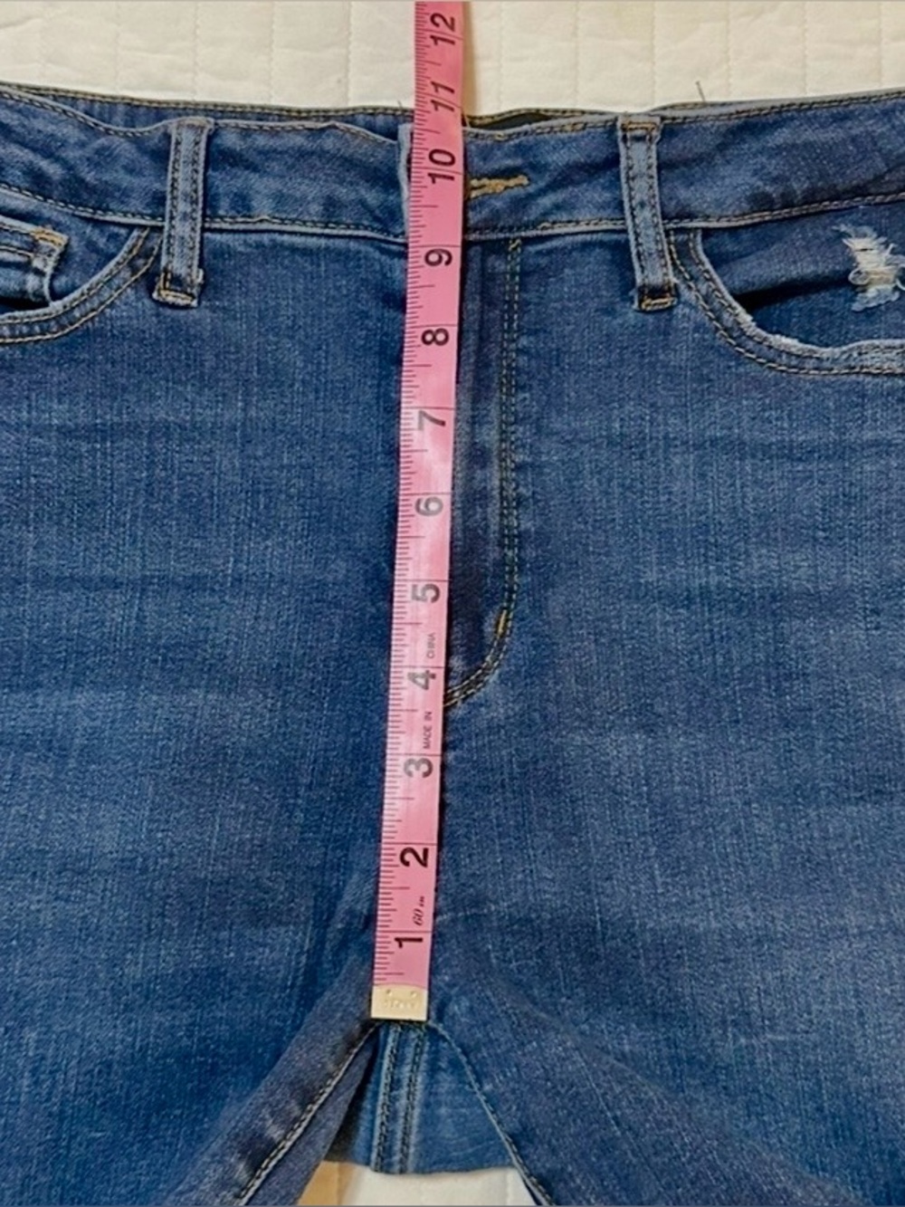 Judy Blue Slim Boot Distressed Mid Rise Stretch Blue Jeans Medium Wash Sz 11/30 - Picture 10 of 11